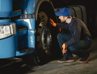 Rigenerare per Risparmiare: il Potere della Ricostruzione dei Pneumatici Autocarro